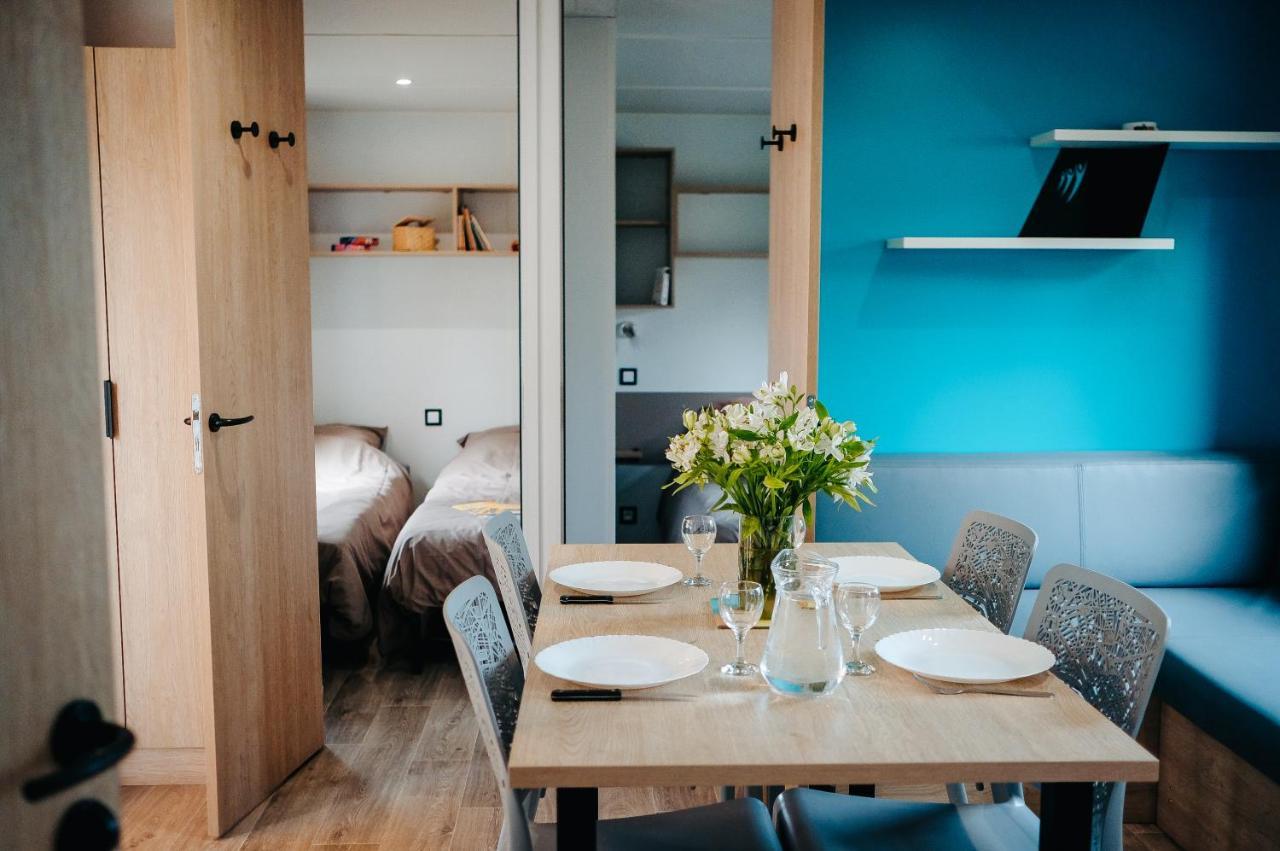 Mobil Home Xxl 4 Chambres - Camping La Trevilliere Бретіньоль-сюр-Мер Екстер'єр фото